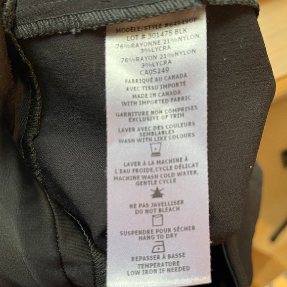 Up Cropped/Capri Pant - Black, Size 8 - Picture 12 of 12